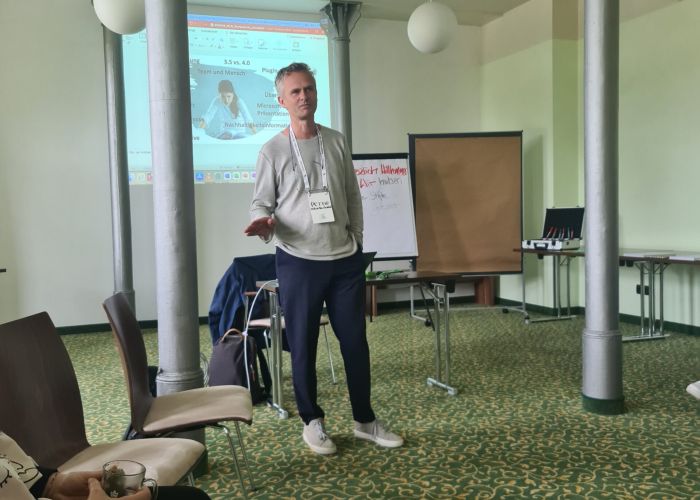 Peter Bachmann in Barcamp Session