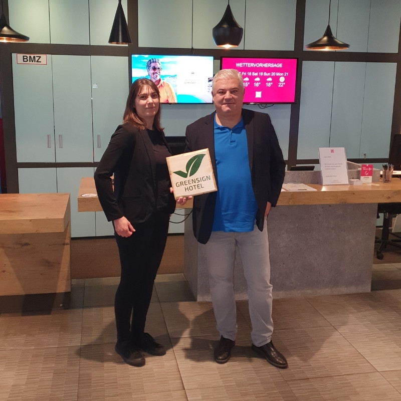 GreenSign Zertifizierung im Ibis Augsburg Koenigsplatz