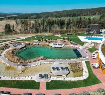 Poolanlage im Der Birkenhof Spa & Genuss Resort